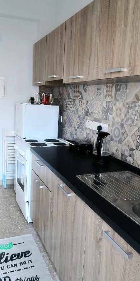 Ferienwohnung Cozy Getaway In Nikosia Exterior foto